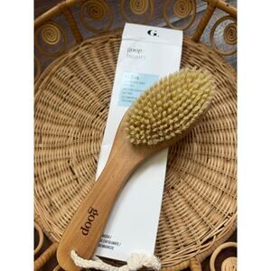 NEW Goop Beauty G.Tox Ultimate Dry Brush Exfoliating & Detoxifying For Smooth